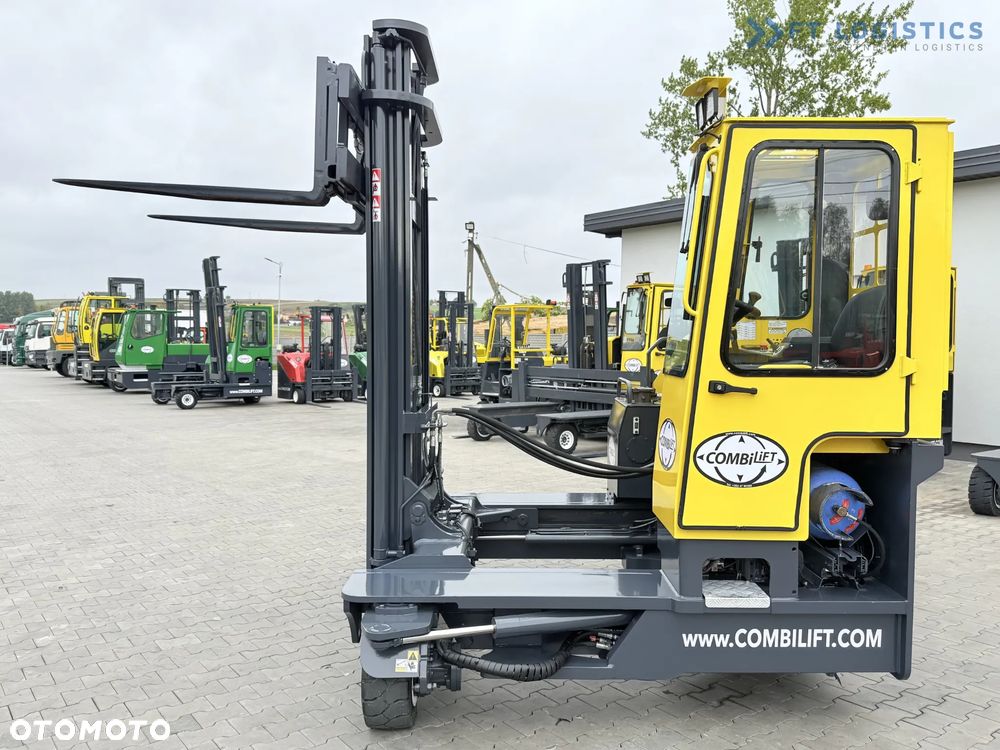 Combilift WÓZEK CZTEROKIERUNKOWY - WIELOKIERUNKOWY C4000 / GAS / DUPLEX 4600MM /JEDYNE 5614 MOTOGODZIN /  POZYCJONER WIDEŁ / PEŁNA KABINA - OGRZEWANIE / STAN IDEALNY / Szeroka oferta wózków czterokierunkowych i bocznych, dopasowanych do różnorodnych potrzeb i zastosowań - 21