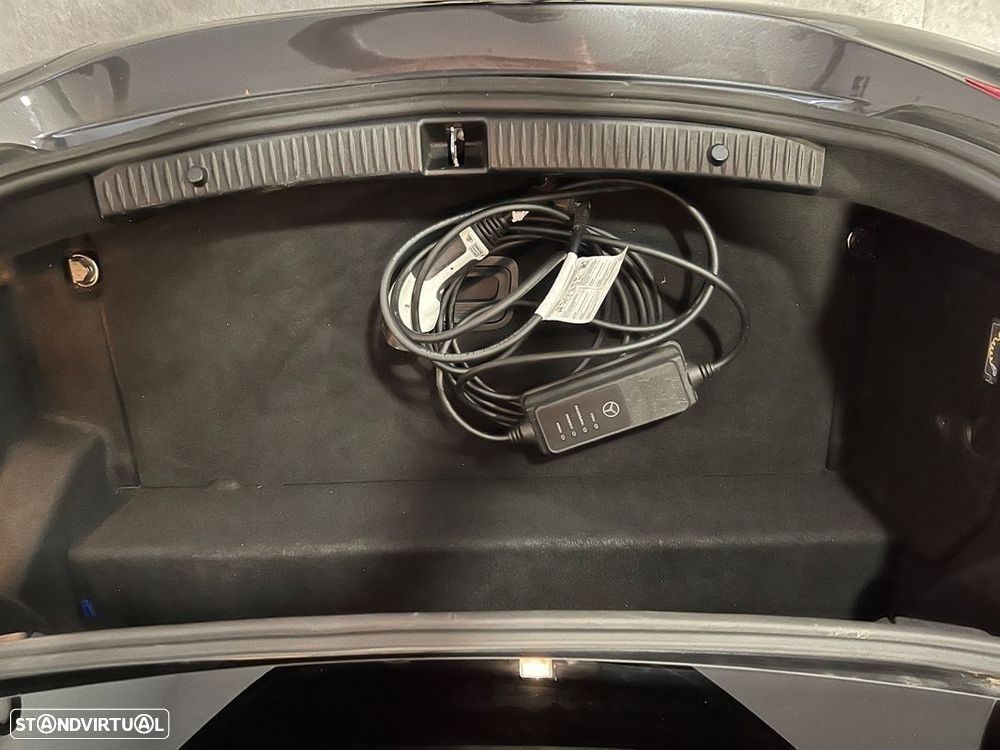 Mercedes-Benz C 300 de 9G-TRONIC AMG Line - 32