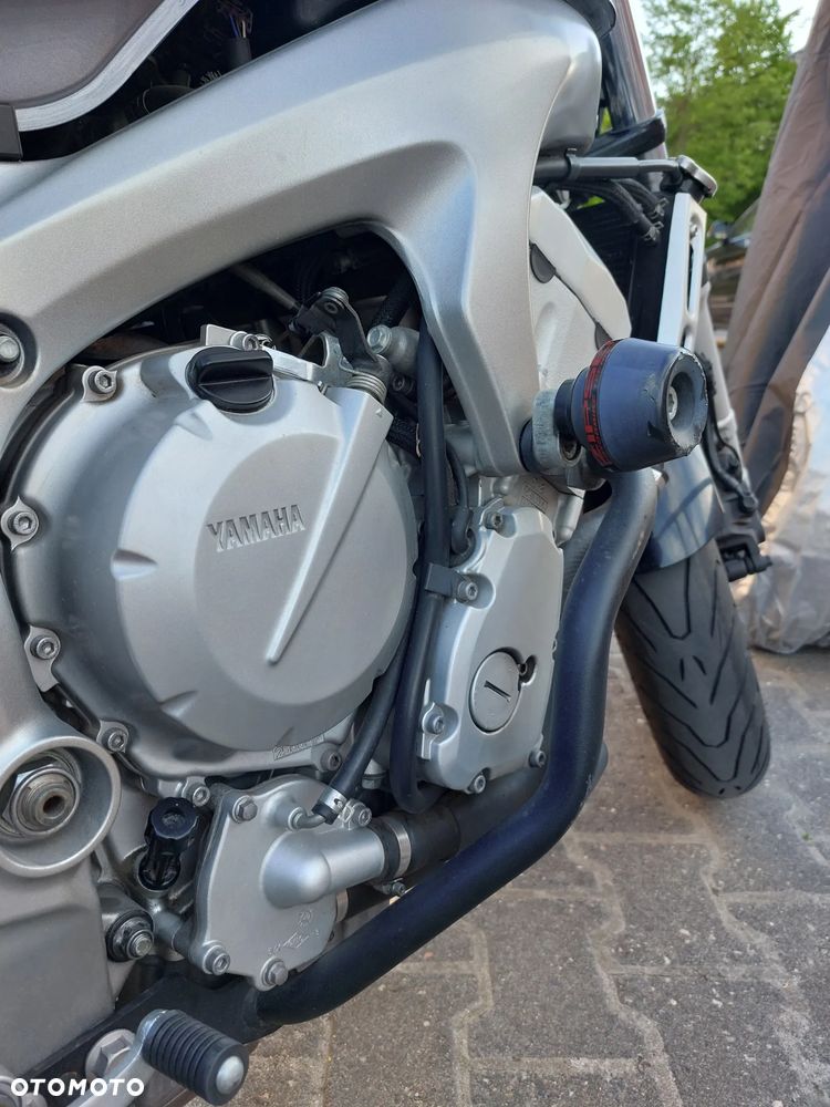 Yamaha FZ6 - 7