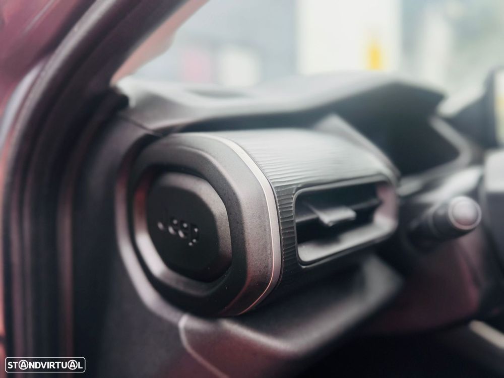 Jeep Avenger 1.2 GSE T3 Altitude - 25