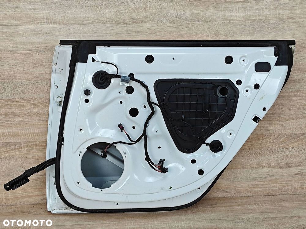 DRZWI PRAWY TYŁ AUDI A5 8T SPORTBACK LY9C 14km - 3