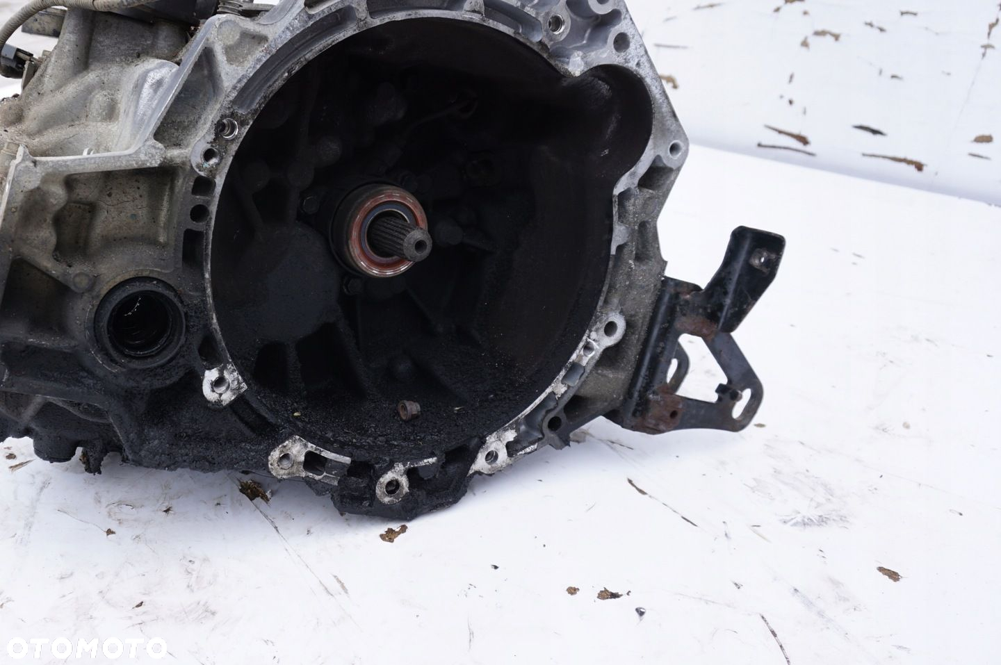 SKRZYNIA BIEGÓW 33111-02050 TOYOTA AURIS 2 1.4 D4D - 2