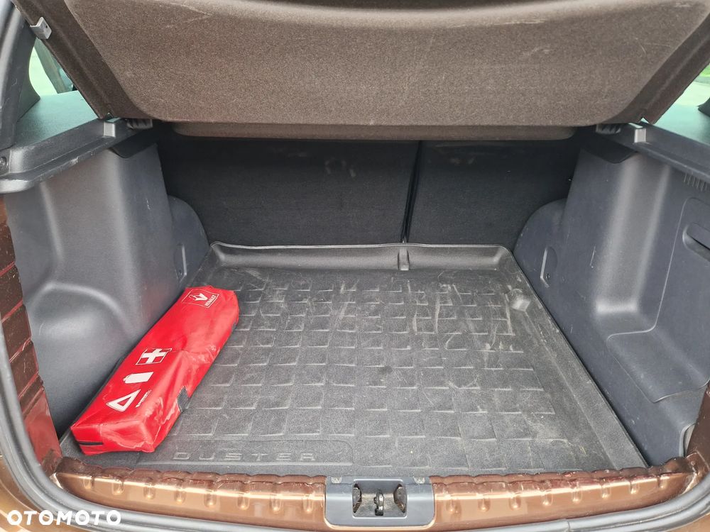 Dacia Duster 1.6 SCe Ambiance S&S - 12