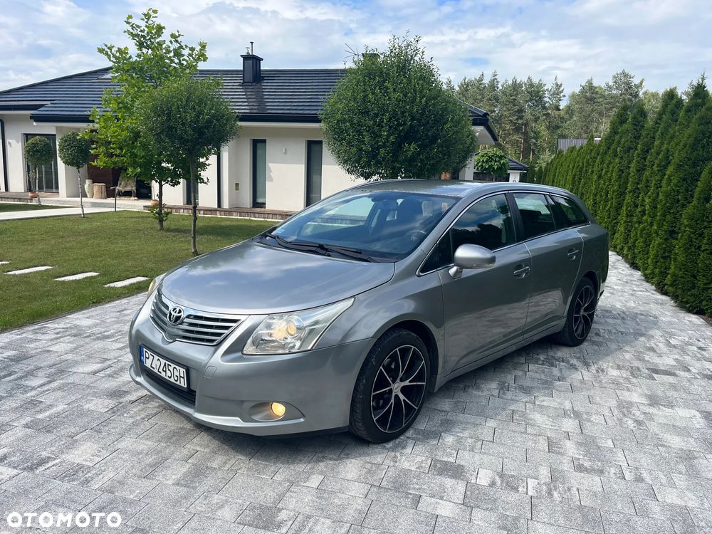 Toyota Avensis 2.0 D-4D Sol+NAVI - 12