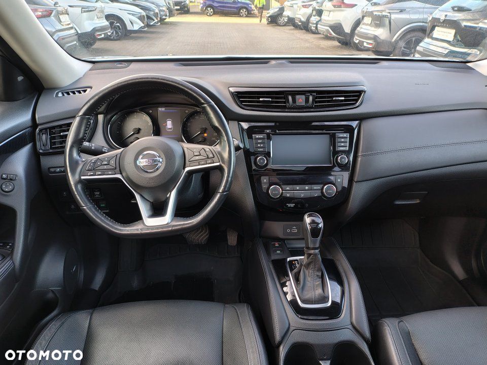 Nissan X-Trail - 8