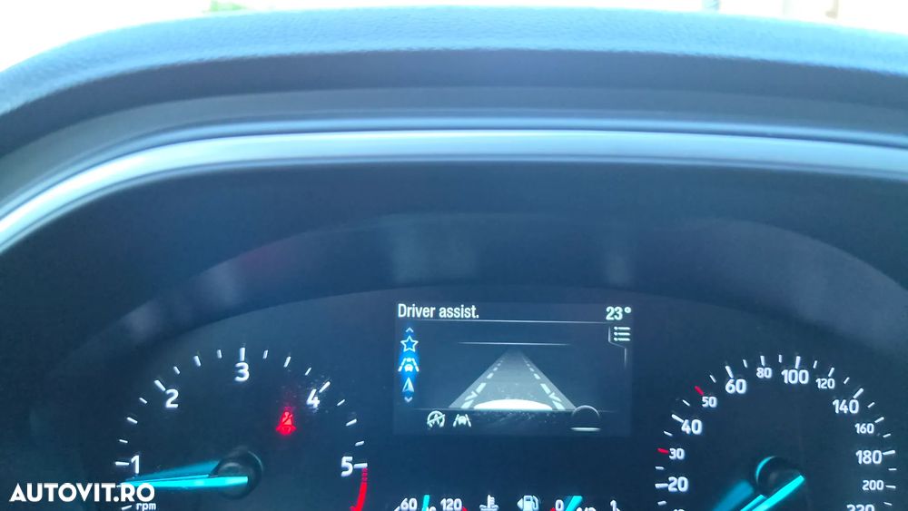 Ford Focus 1.5 EcoBlue Active Business - 9