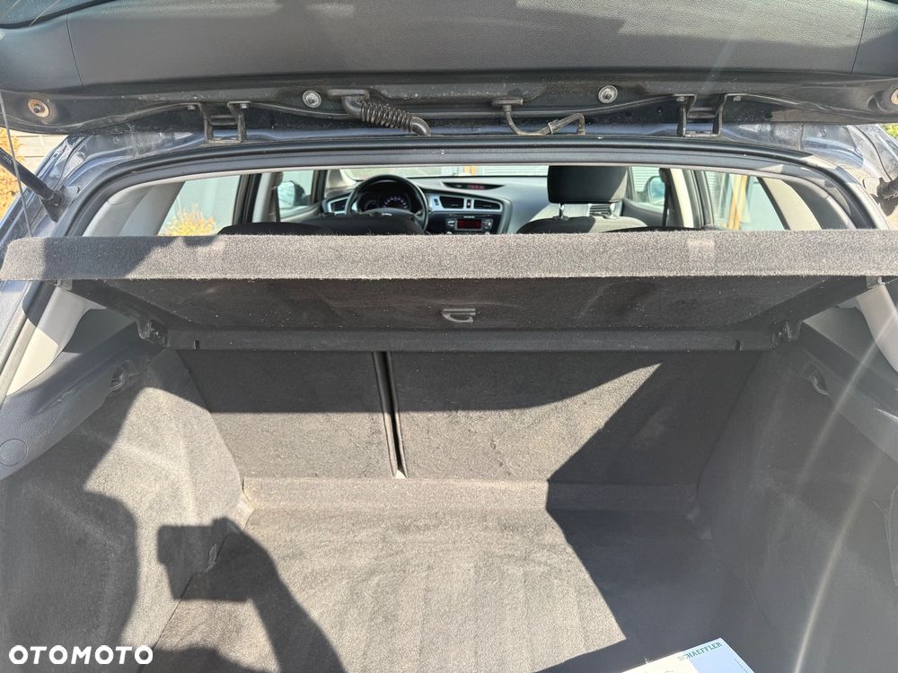 Kia Ceed Cee'd 1.4 Comfort - 22
