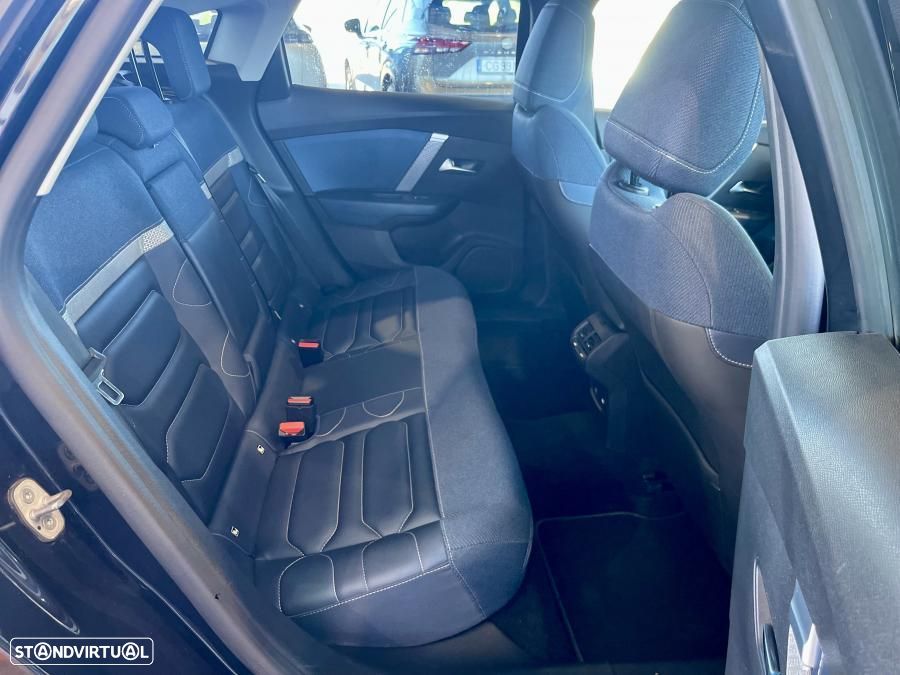 Citroën C4 1.2 PureTech Shine - 28