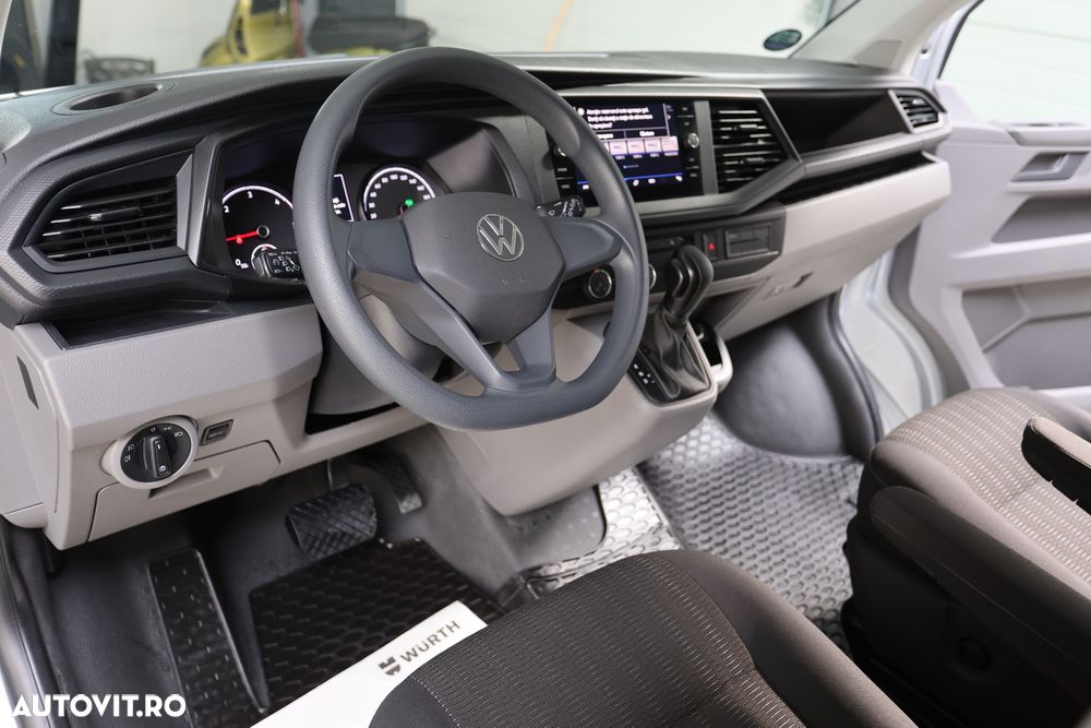 Volkswagen Caravelle LR Highline DSG - 25