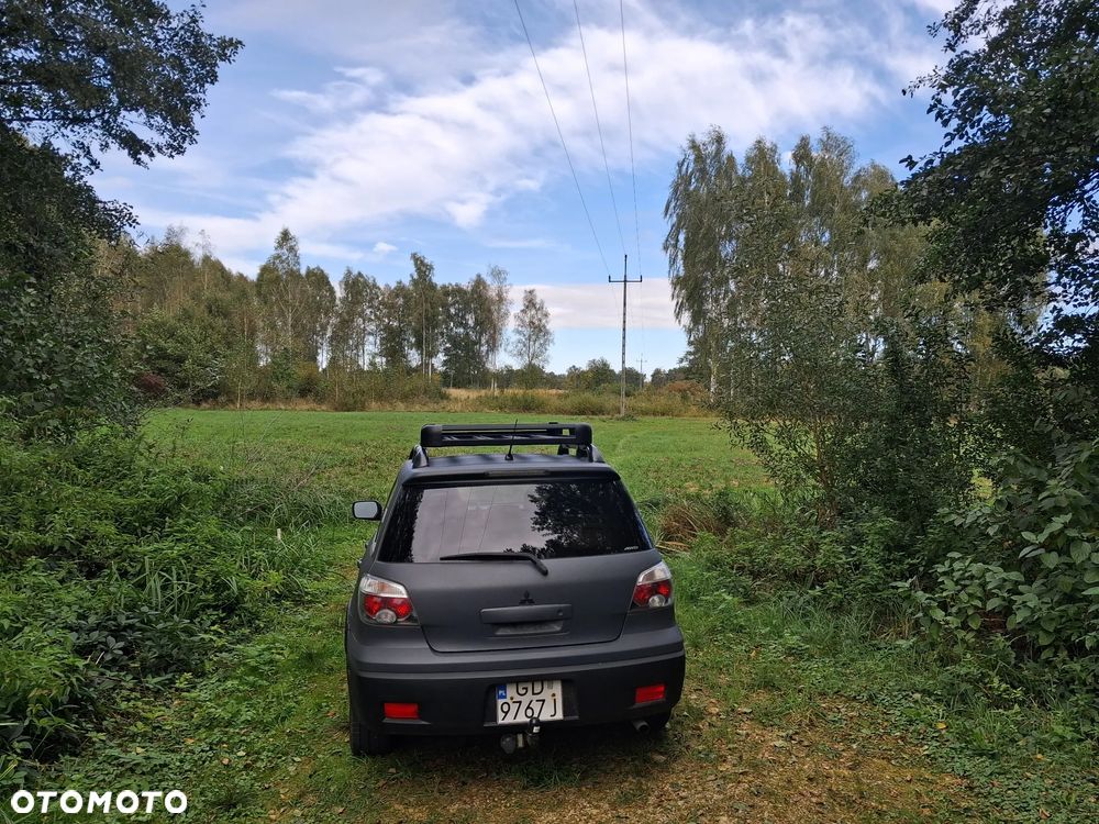 Mitsubishi Outlander - 24