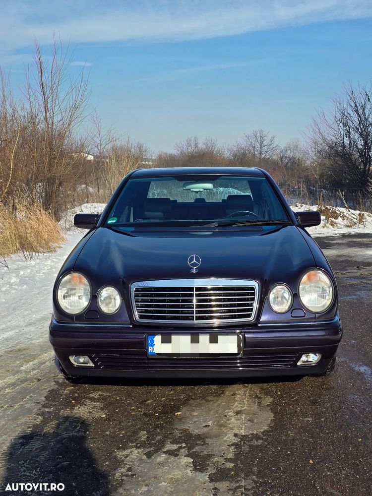 Mercedes-Benz E - 1