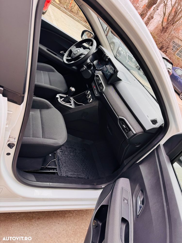 Dacia Logan TCe 90 MT6 Prestige - 17