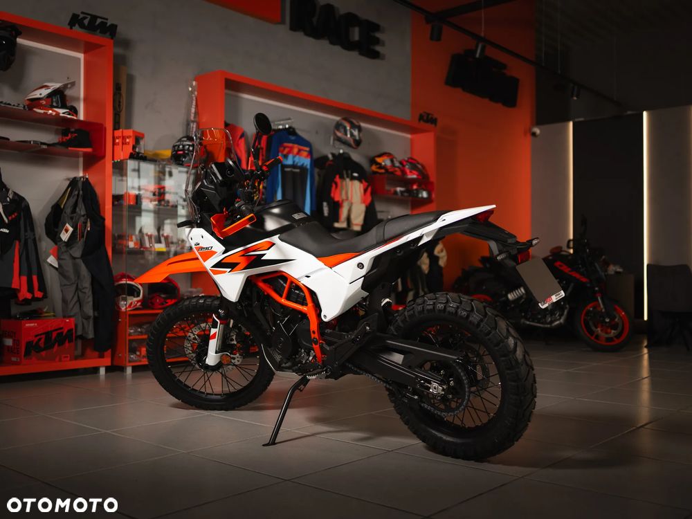 KTM Adventure - 3