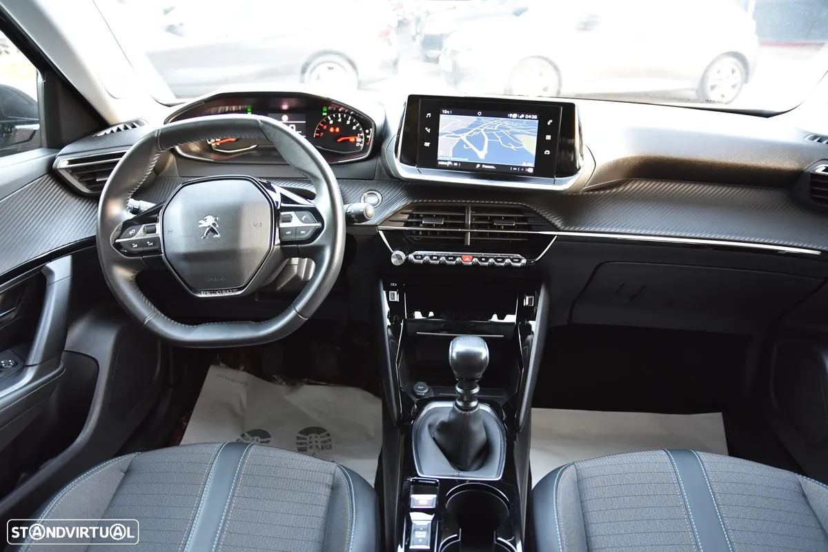 Peugeot 2008 1.2 PureTech Allure Pack - 24