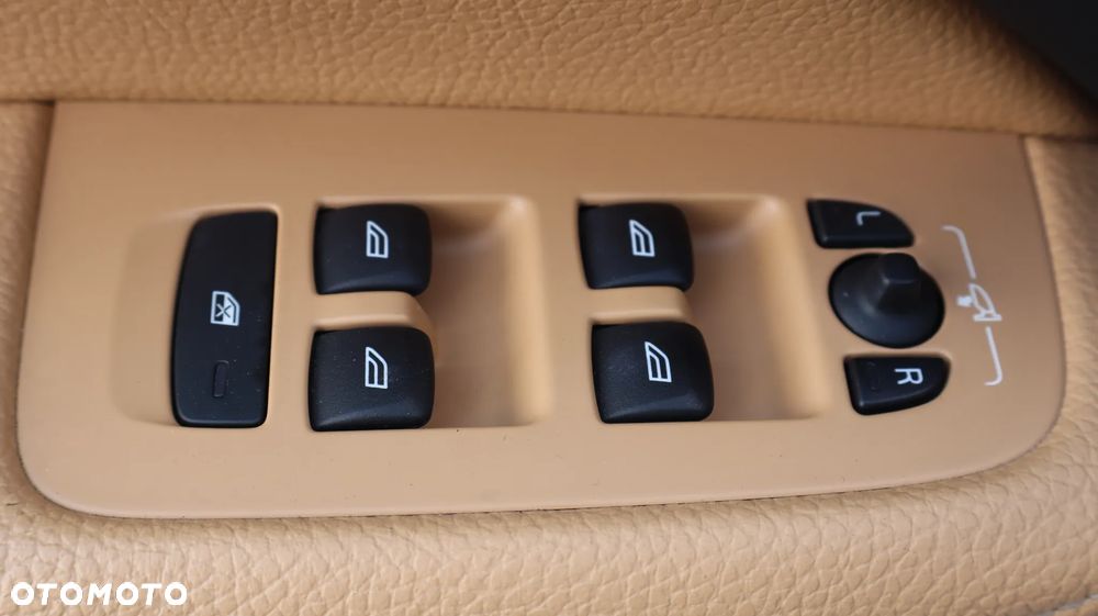 Volvo V60 D4 Inscription - 17
