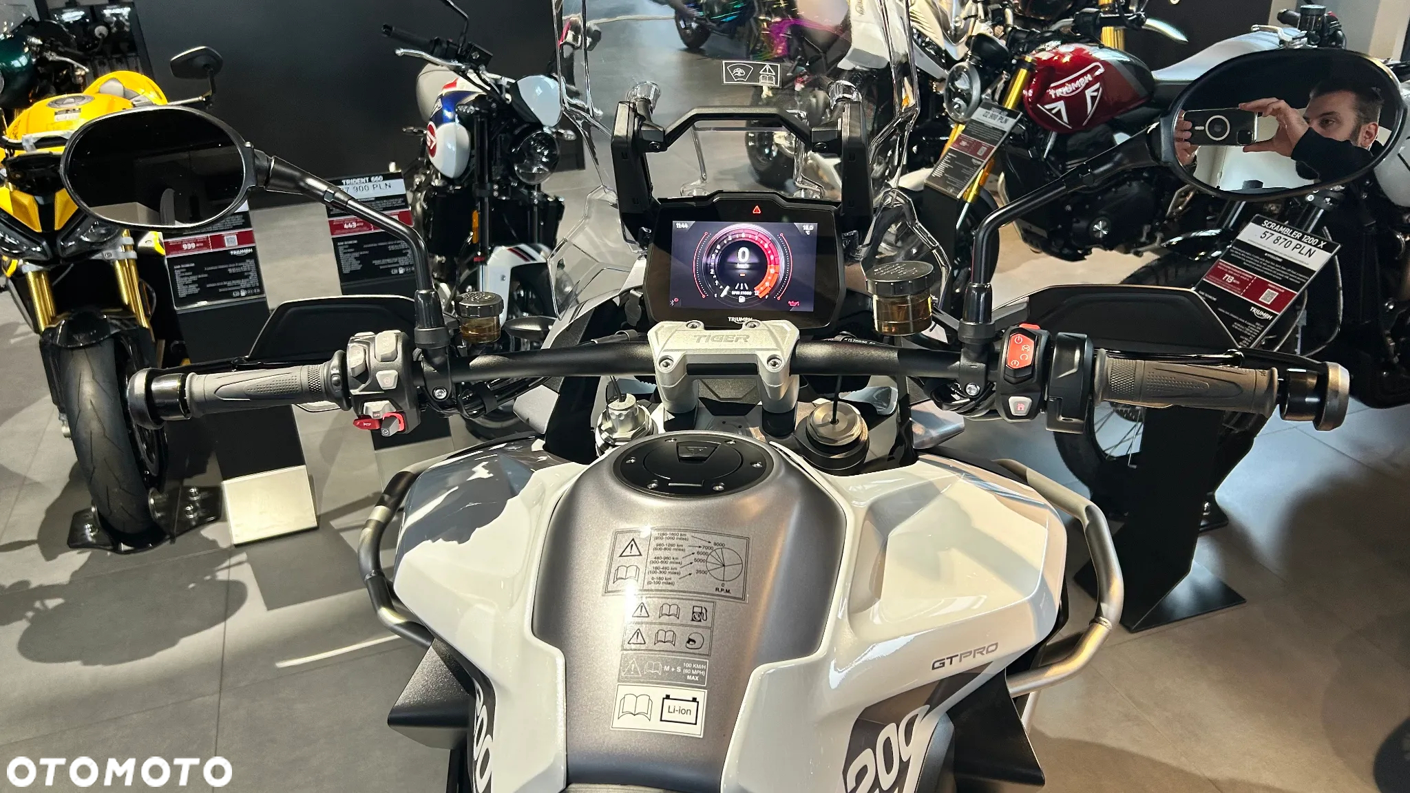 Triumph Tiger - 4