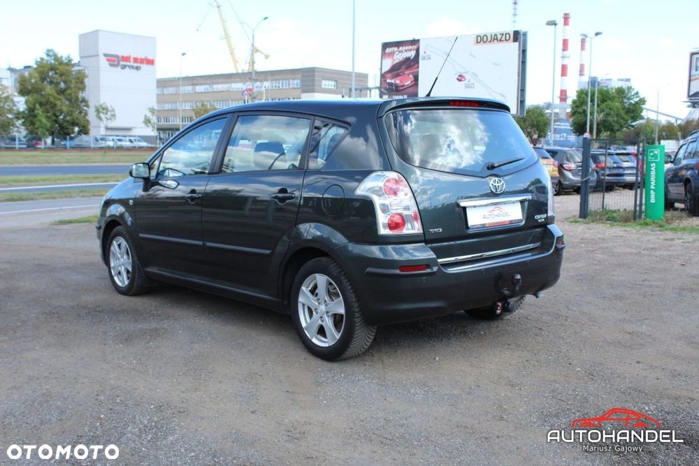 Toyota Corolla Verso - 6