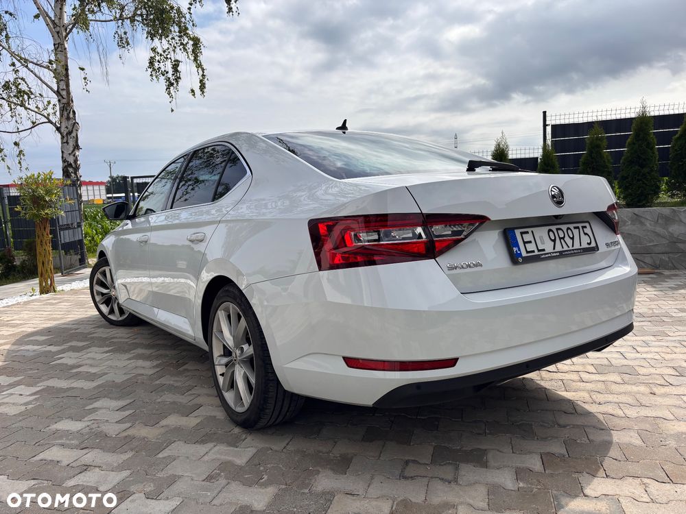 Skoda Superb 2.0 TDI SCR Style DSG - 13