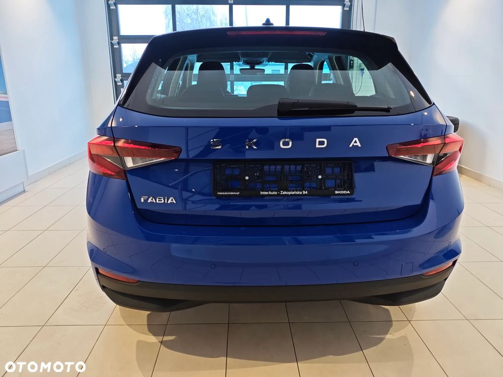 Skoda Fabia - 10