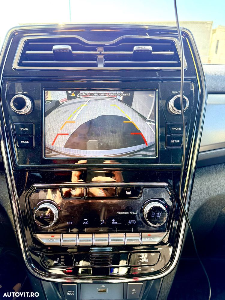 SsangYong Tivoli Grand - 10