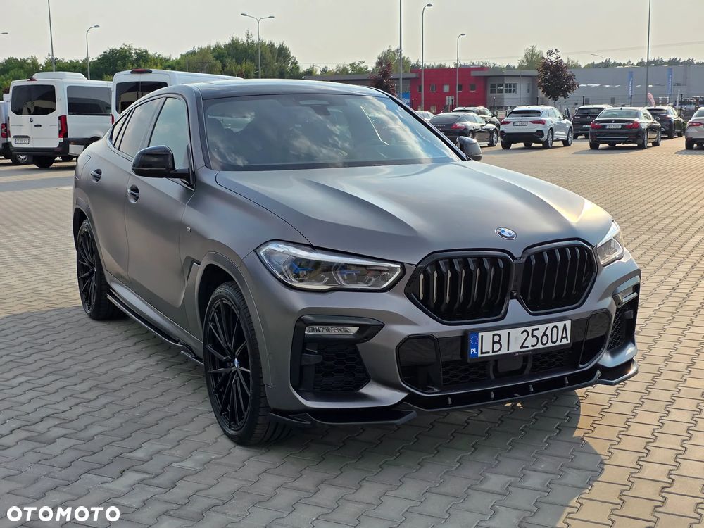 BMW X6M M50d - 12