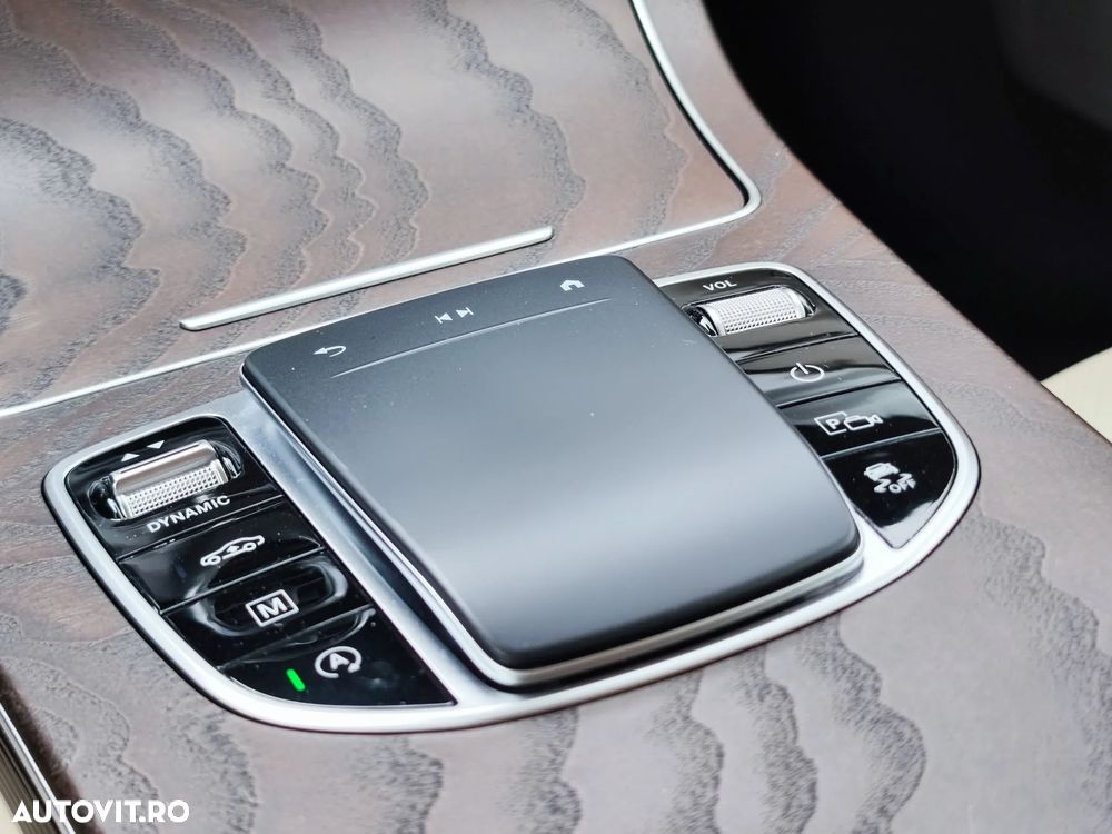 Mercedes-Benz GLC Coupe 200 MHEV - 21