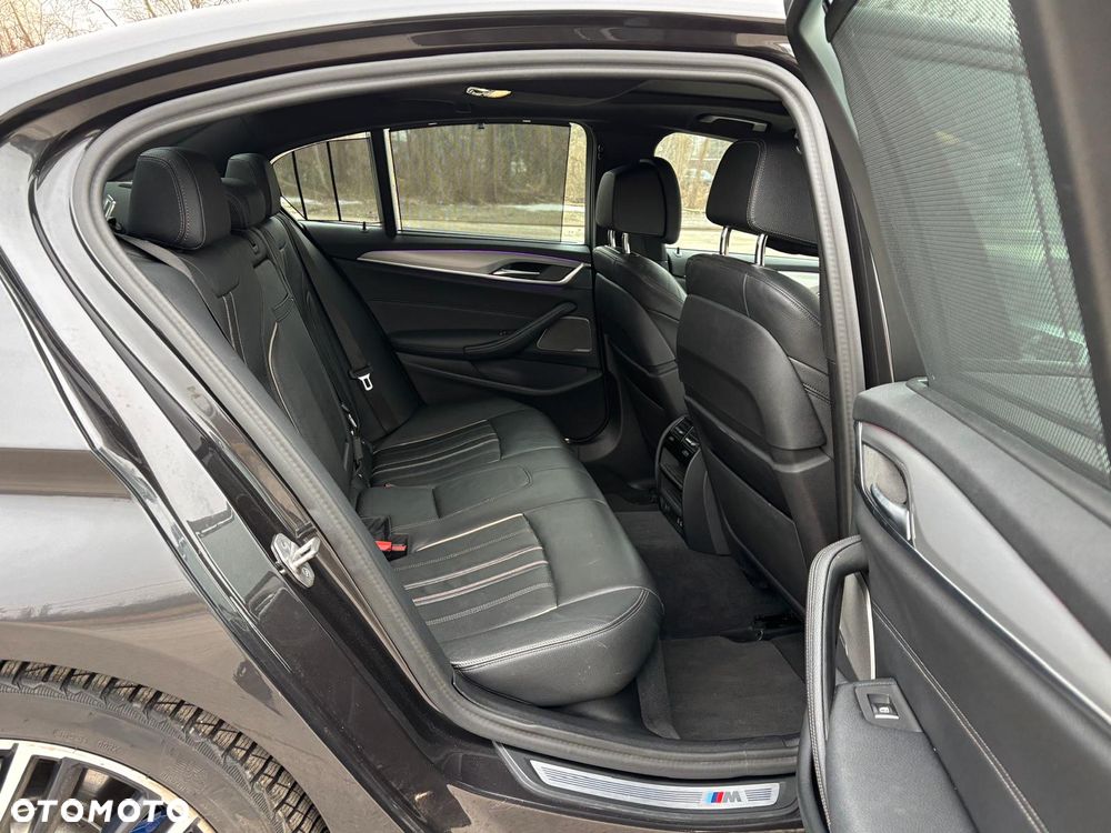 BMW Seria 5 530e M Sport sport - 24