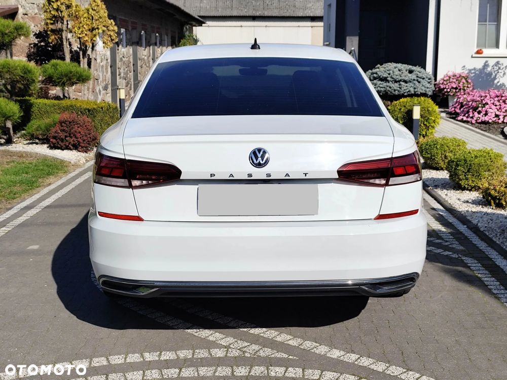 Volkswagen Passat 2.0 TSI Business DSG - 8