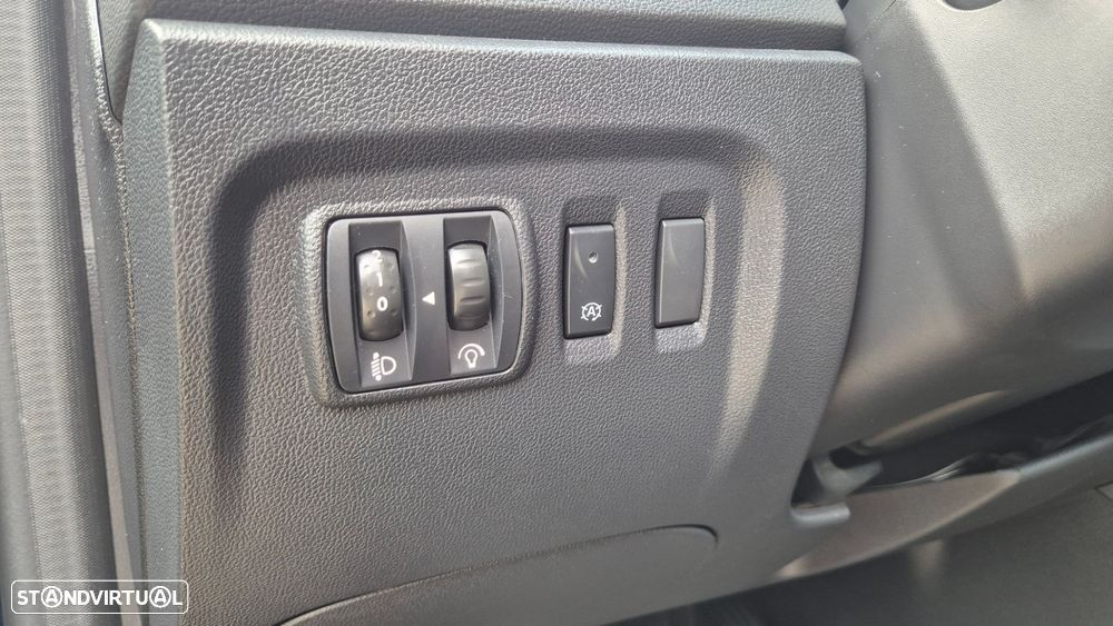 Renault Captur 0.9 TCE Exclusive XMOD - 29