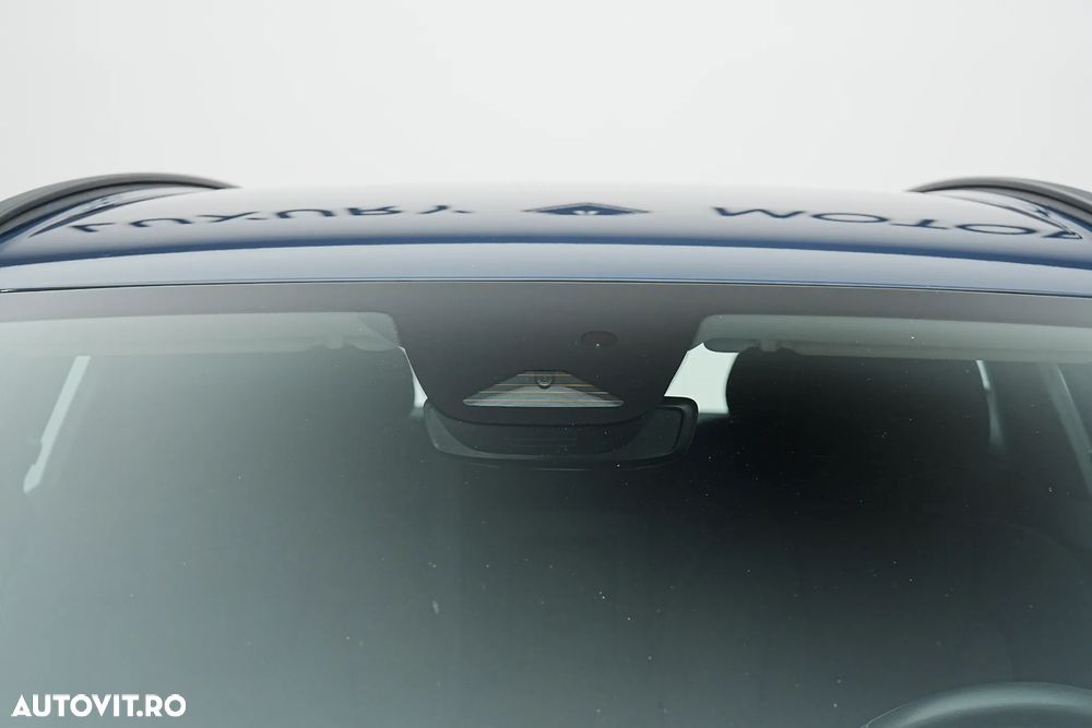 Volvo XC 60 B4 D AWD Geartronic Momentum Pro - 36
