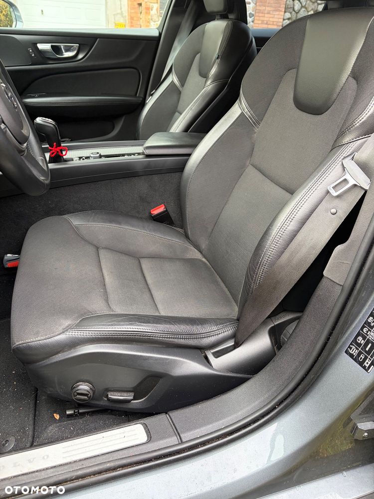 Volvo V60 2019 photo 5