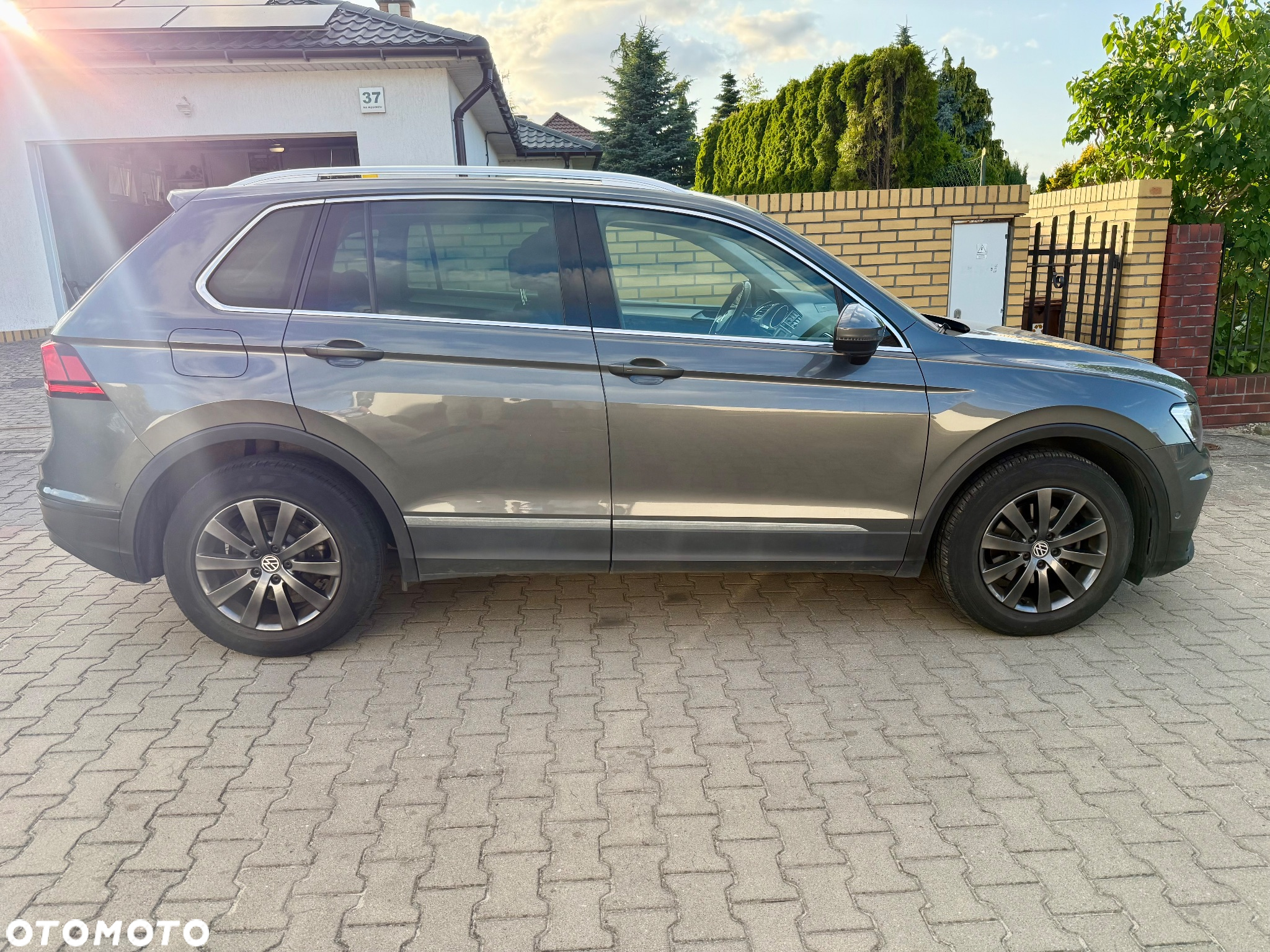 Volkswagen Tiguan - 3
