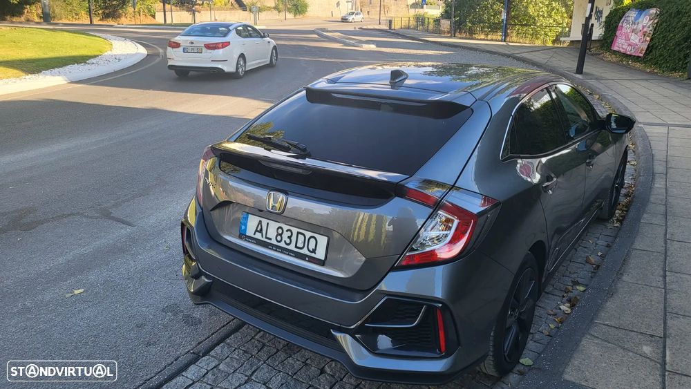 Honda Civic 1.0 i-VTEC Elegance - 1