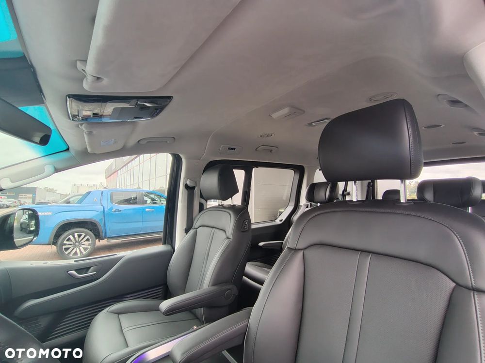 Hyundai Staria 1.6 T-GDI HEV Luxury - 22