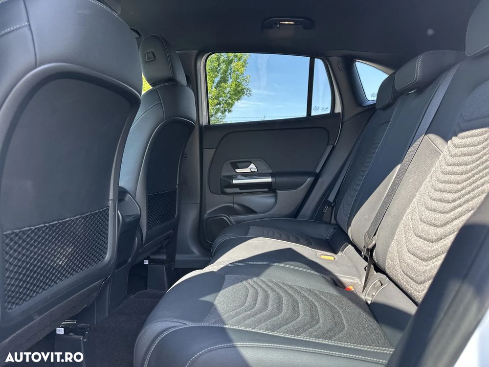 Mercedes-Benz GLA 250 e - 13