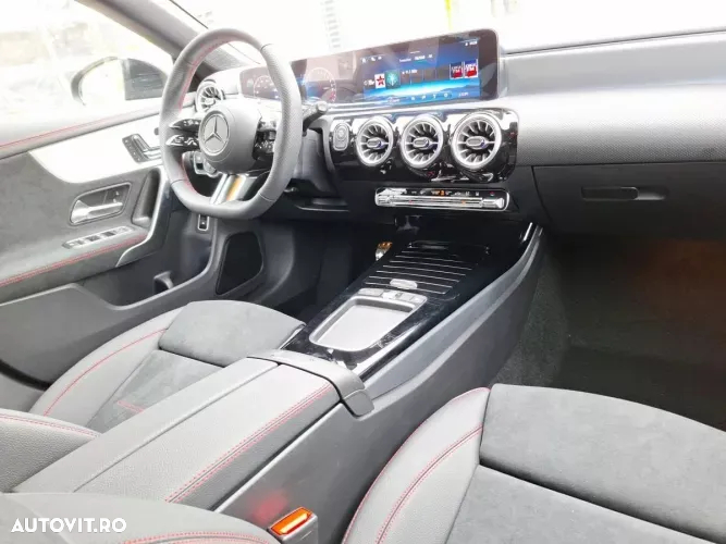 Mercedes-Benz CLA 250 e Coupe - 12