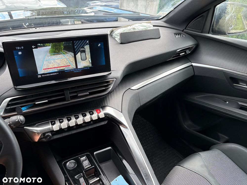 Peugeot 3008 1.2 PureTech Allure S&S EAT6 - 33