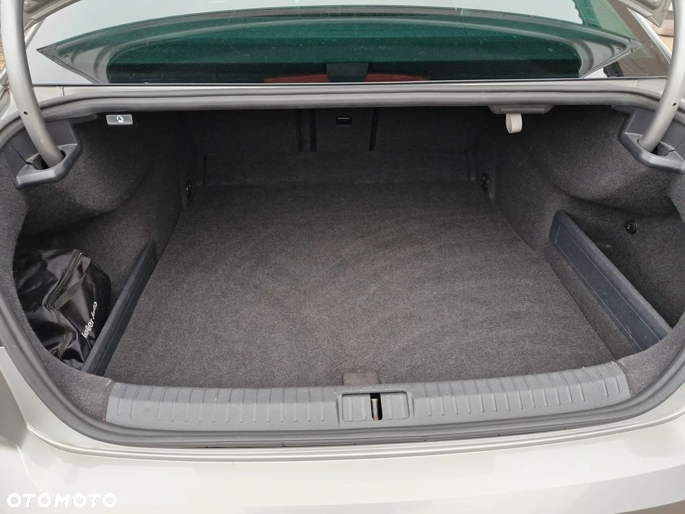 Volkswagen Passat 1.4 TSI ACT (BlueMotion Technology) DSG Highline - 31