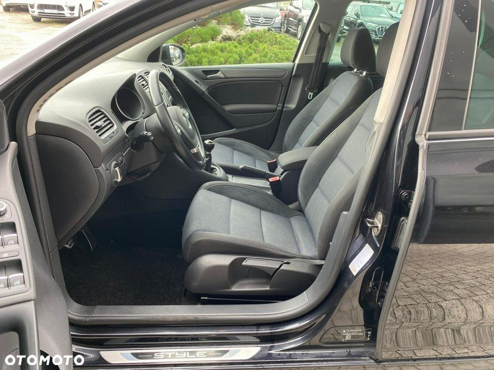 Volkswagen Golf 1.6 TDI DPF BlueMotion Technology Comfortline - 9