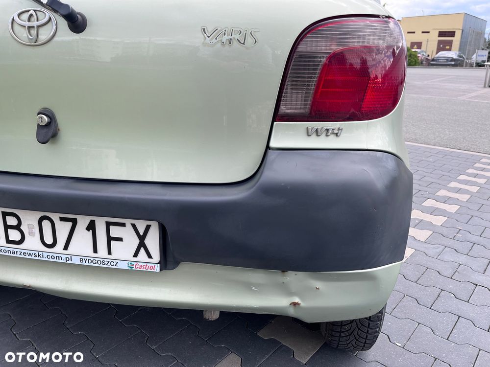 Toyota Yaris - 10