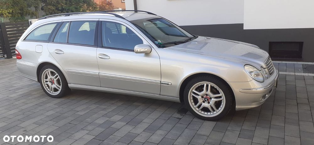 Mercedes-Benz Klasa E 270 CDI T Elegance - 2