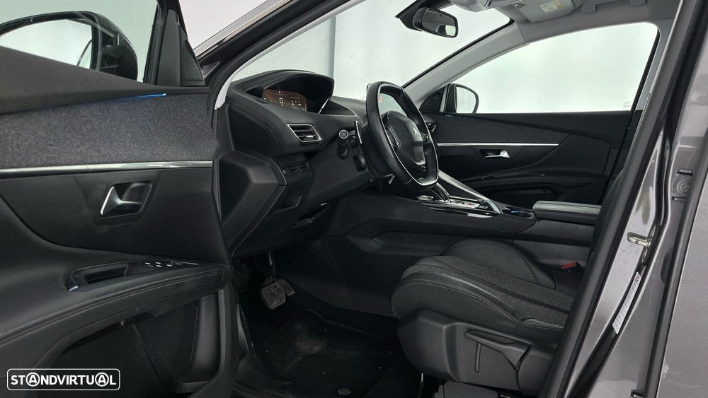 Peugeot 5008 1.2 PureTech Allure EAT8 - 7