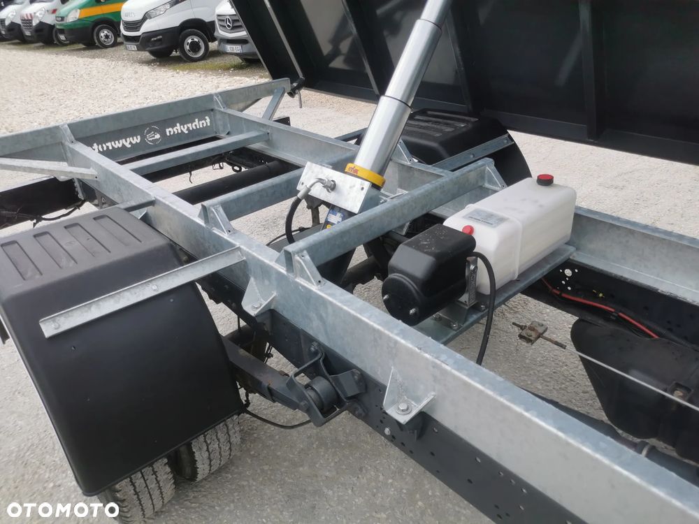Iveco Daily 35C13 NOWY kiper 3-strony ocynk Hak bliźniak wywrotka - 10