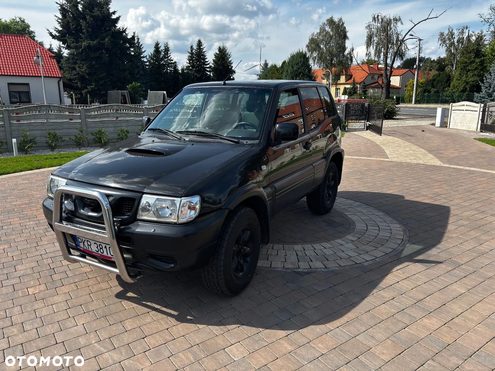 Nissan Terrano - 1
