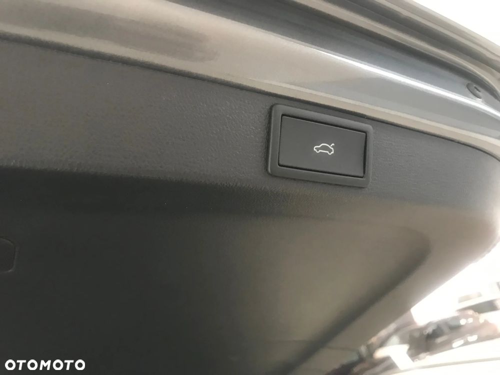 Skoda Octavia 1.5 TSI Selection - 10