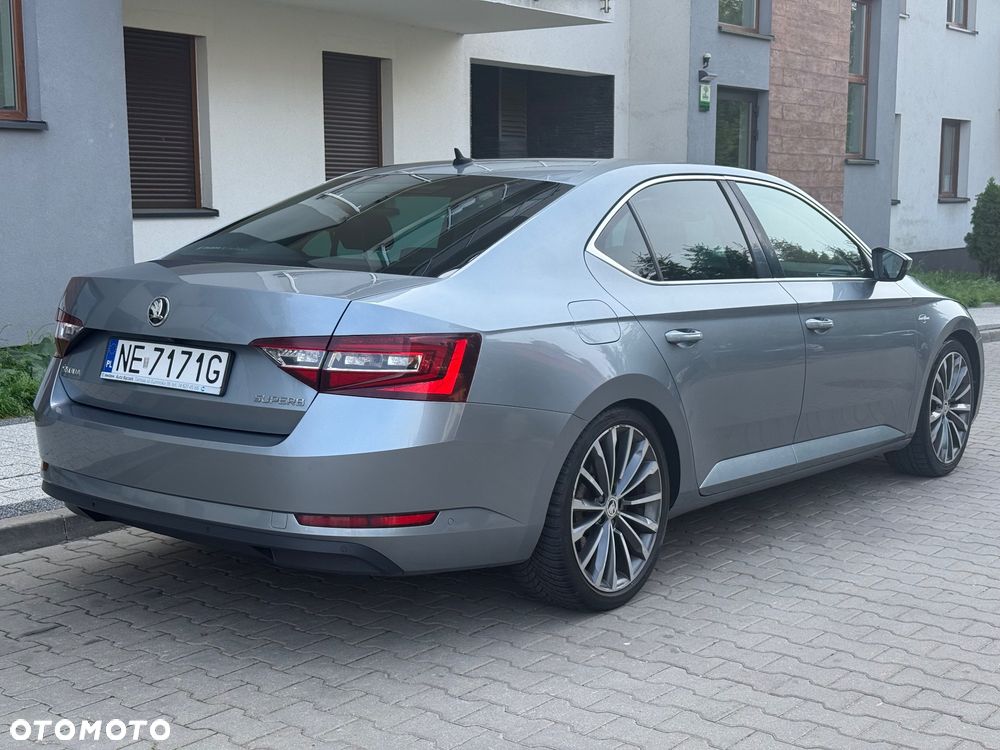 Skoda Superb 2.0 TDI L&K DSG - 15