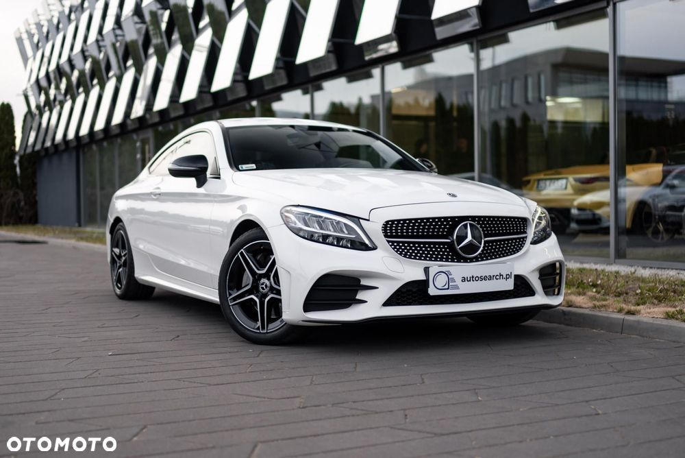 Mercedes-Benz Klasa C 300 9G-TRONIC - 1
