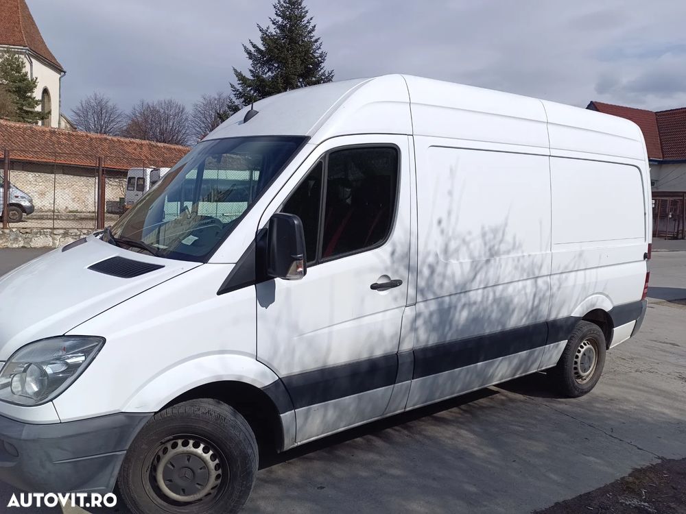 Mercedes-Benz Sprinter - 1