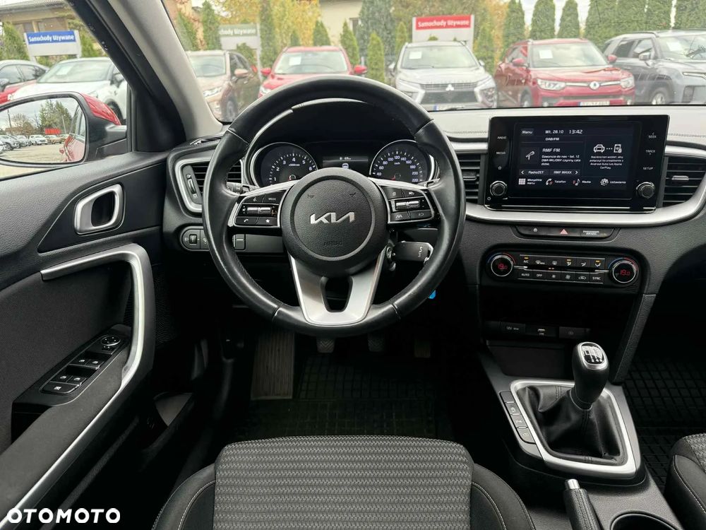 Kia Ceed 1.5 T-GDI M - 6