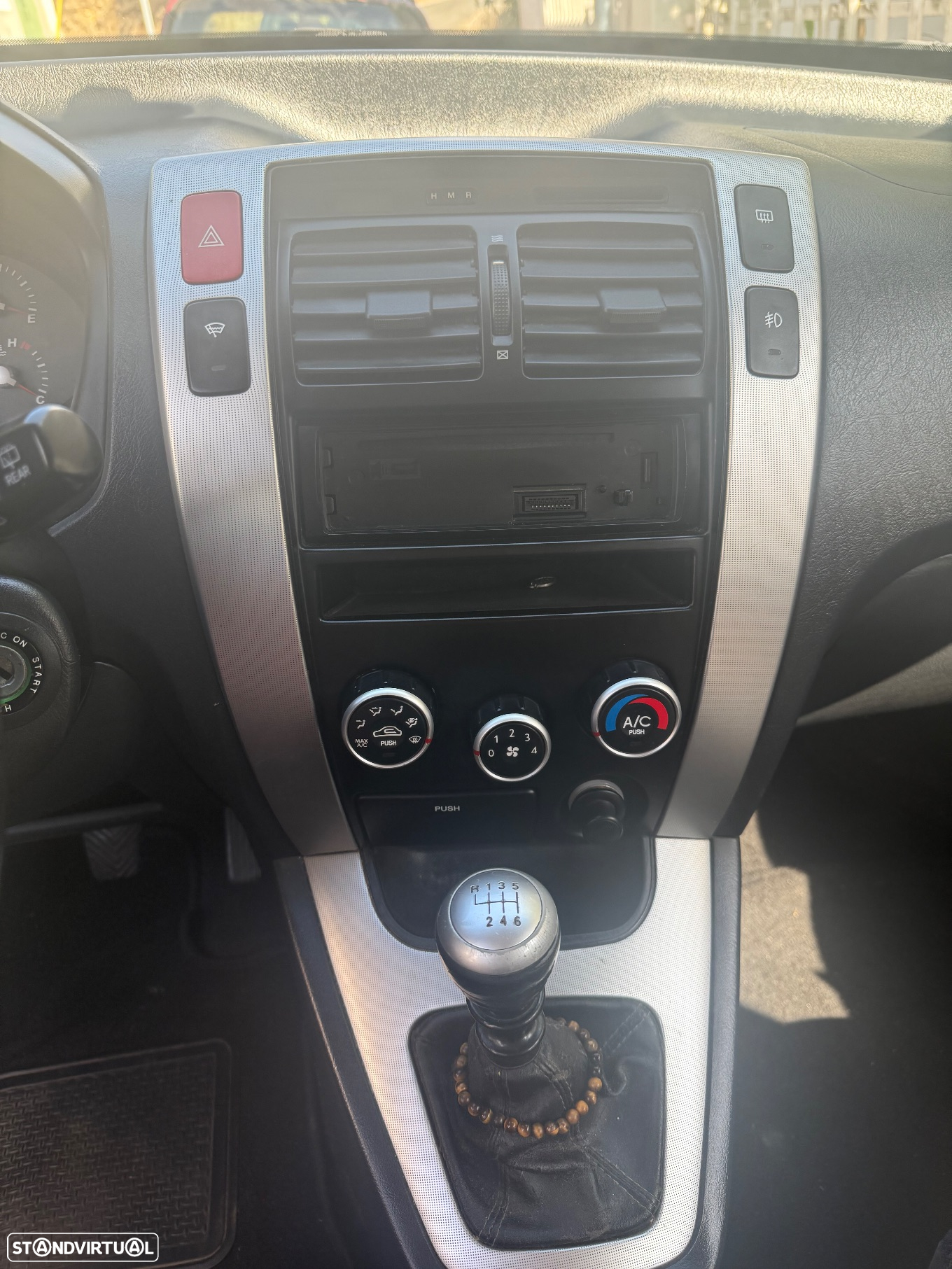 Hyundai Tucson 2.0 CRDi Confort 4WD - 13